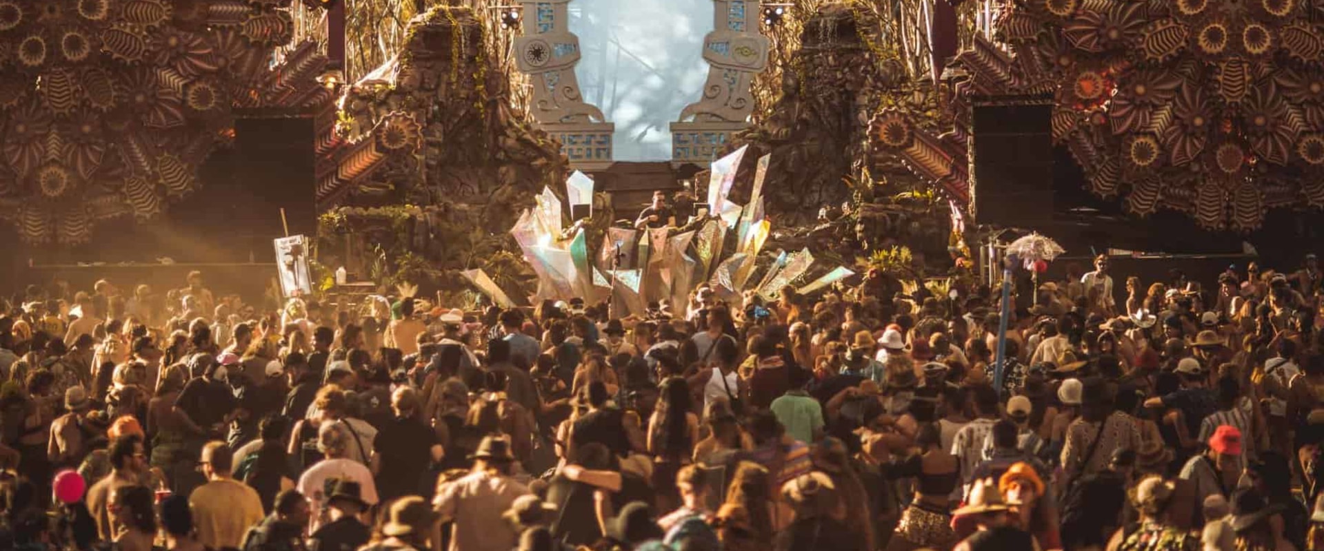 Exploring the Vibrant World of Australian Electronic Music Producers and DJs