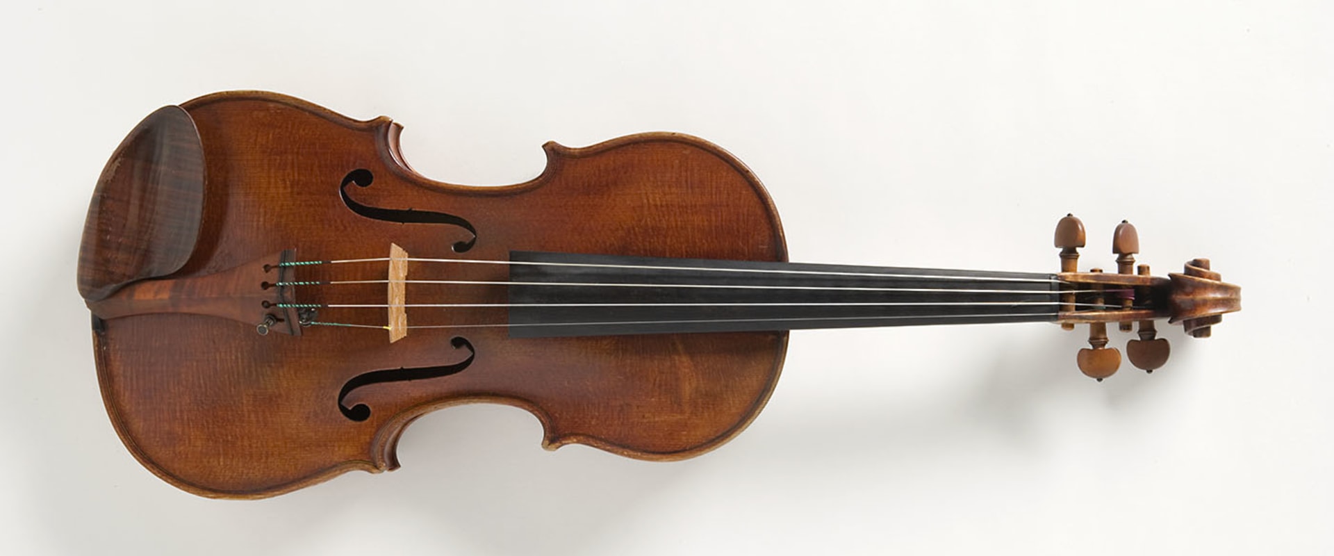 Exploring Australian Musical Heritage: The Story of Famous Vintage Instruments